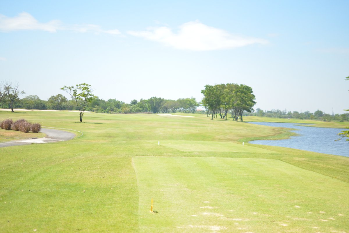 방푸 골프 & 스포츠 클럽