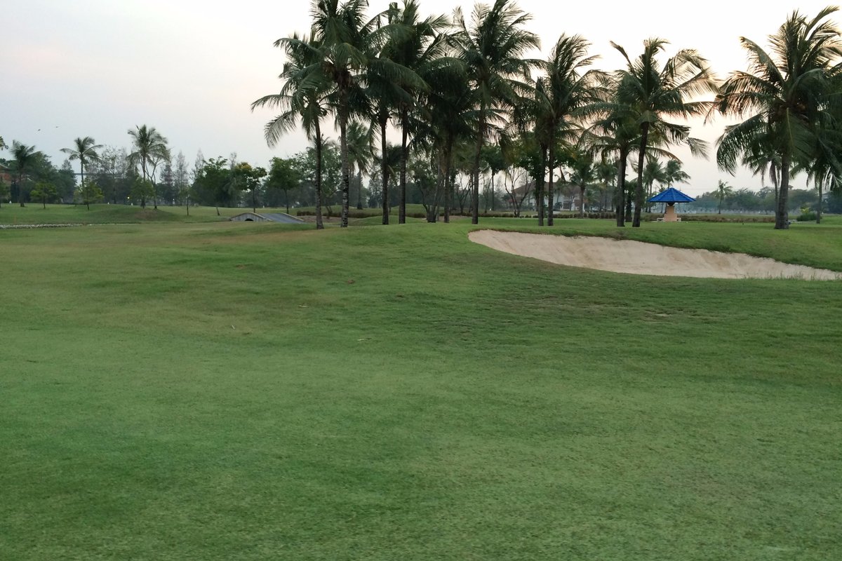 로열 레이크사이드 골프클럽