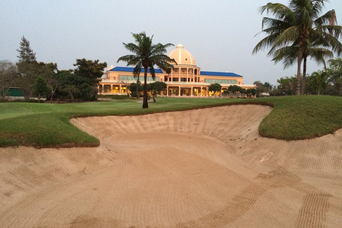 로열 레이크사이드 골프클럽