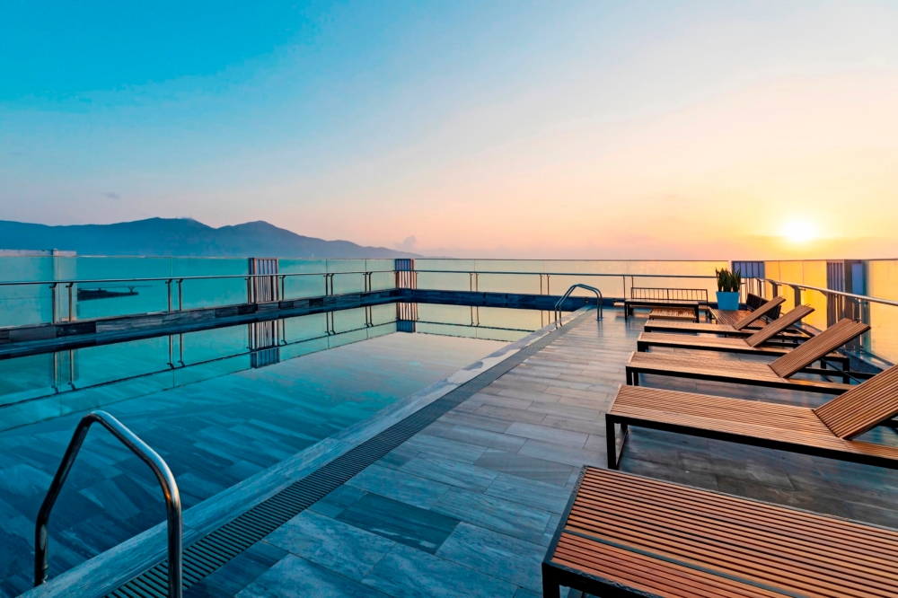 민 톤 사피 오션 호텔