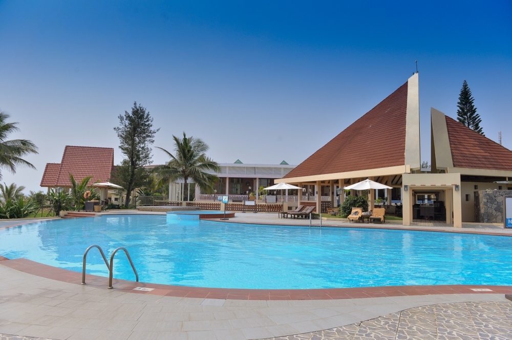 샌디 비치 논눅 리조트