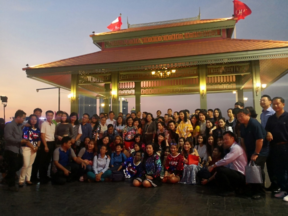 화이트 오키드 리버 크루즈