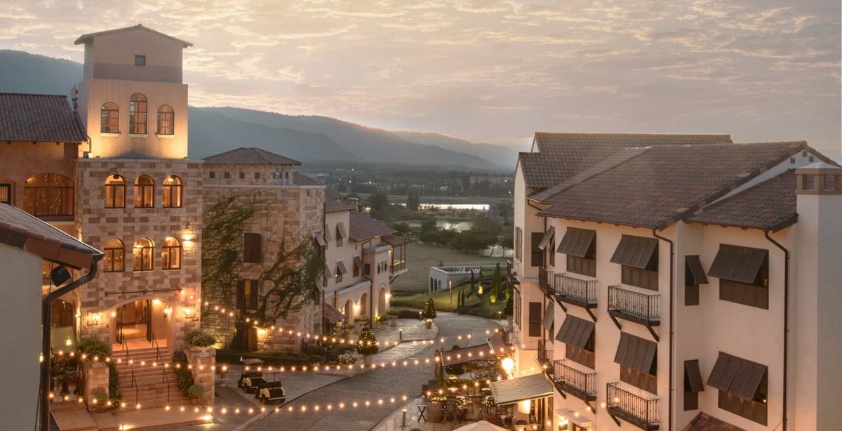 타운 스퀘어 스위트 (토스카나 밸리) 